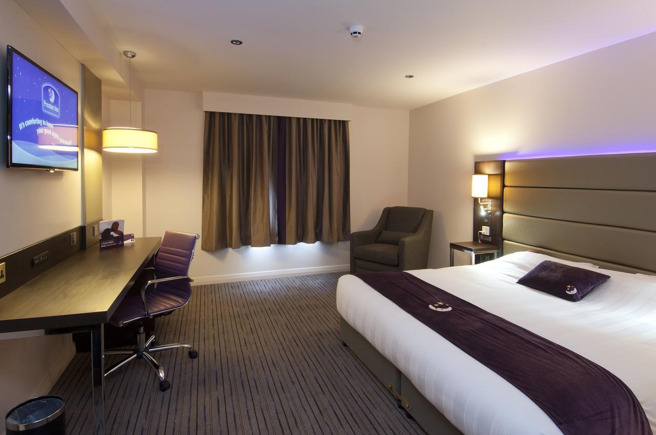 Premier Inn London Tottenham Hale エクステリア 写真