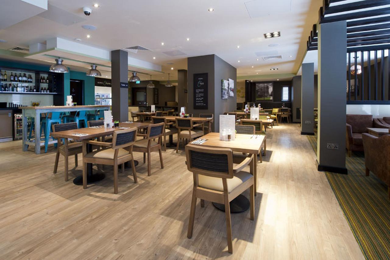 Premier Inn London Tottenham Hale エクステリア 写真